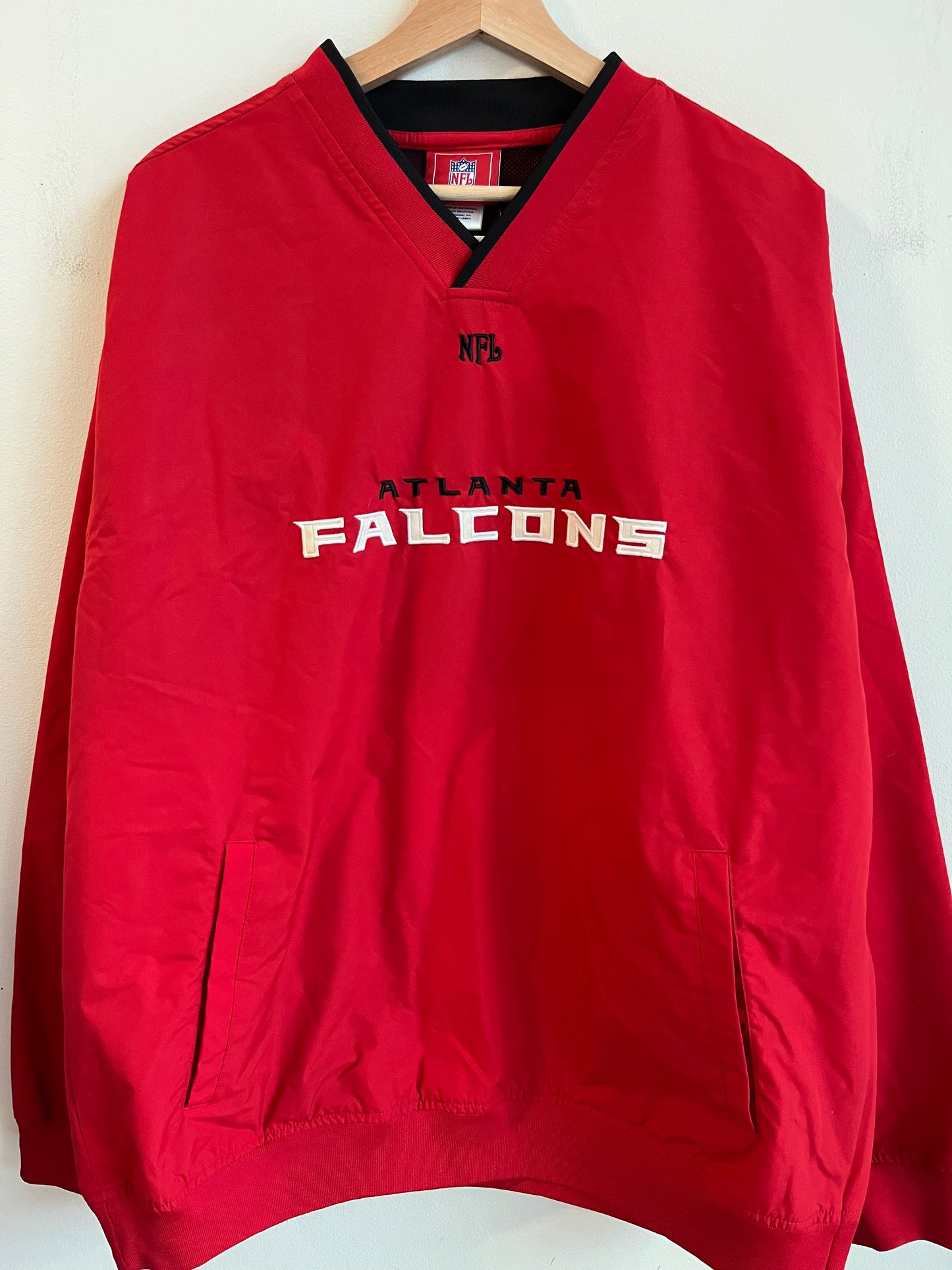 00s Atlanta Falcons Red NFL Windbreaker (L)