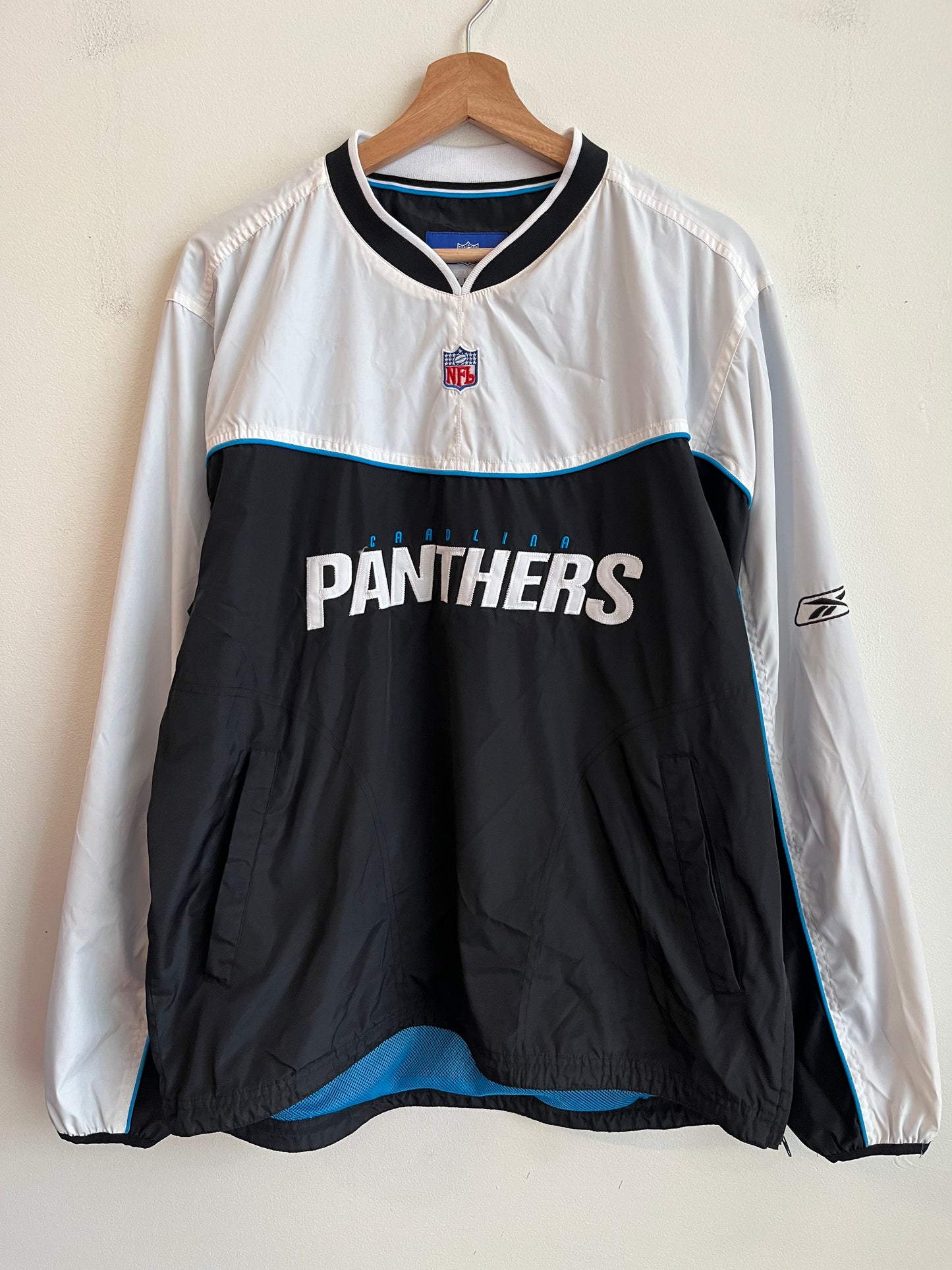 00s Carolina Panthers Reebok White/Black Windbreaker (M)