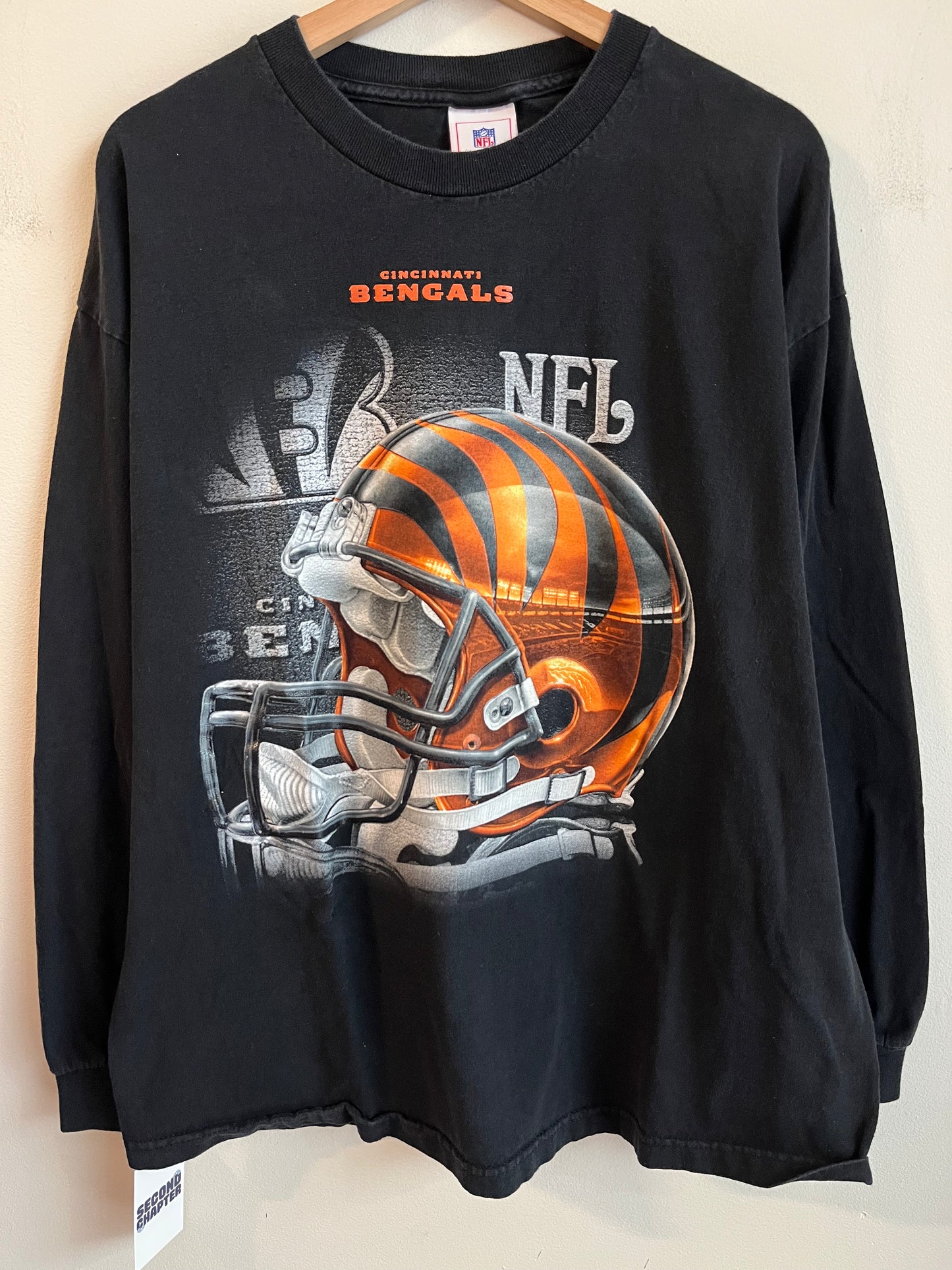 00s Cincinnati Bengals Helmet Graphic Long Sleeve Shirt (XL)
