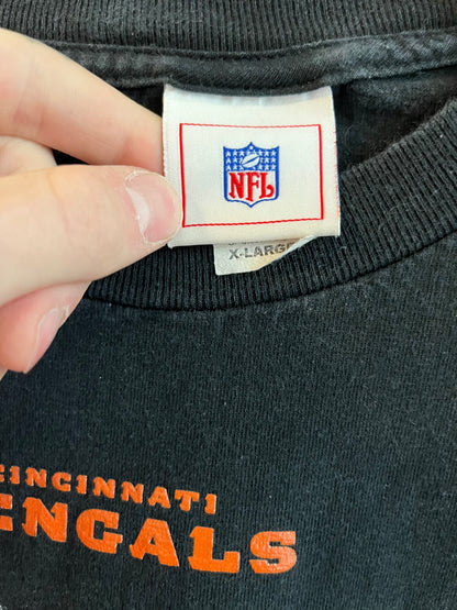 00s Cincinnati Bengals Helmet Graphic Long Sleeve Shirt (XL)