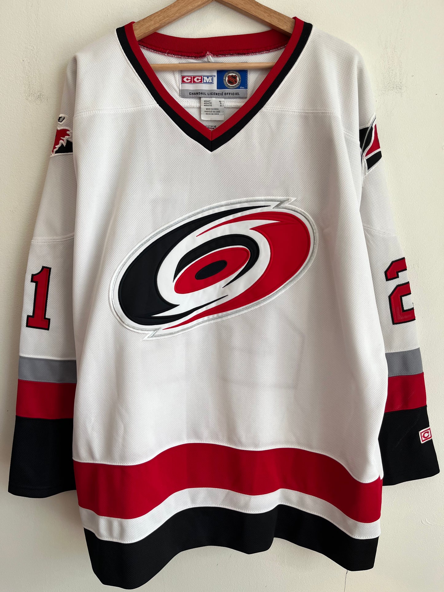 00s Carolina Hurricanes Ron Francis CCM Away Jersey (XL)