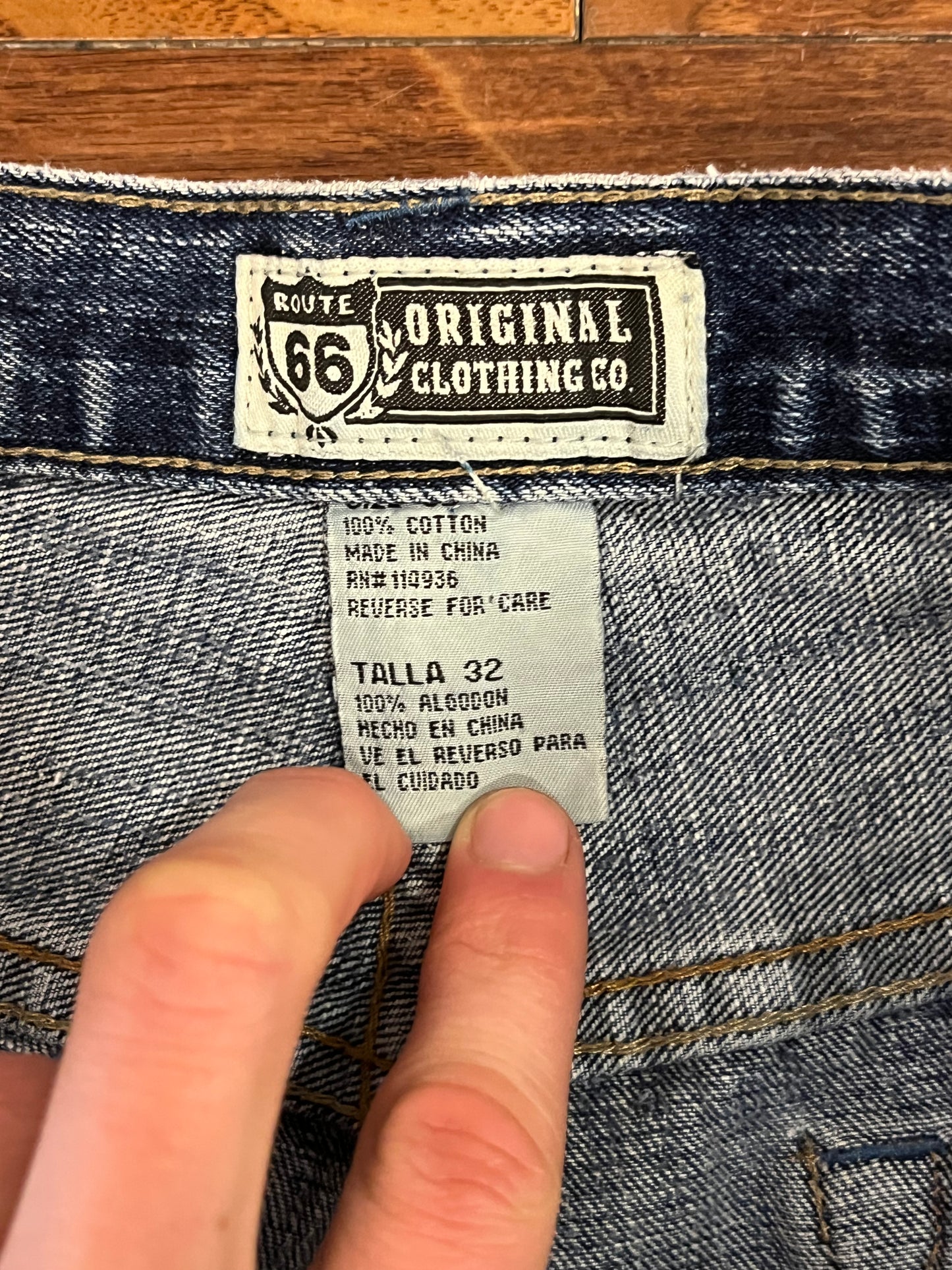 00s Route 66 Embroidered Baggy Jean Shorts (32)