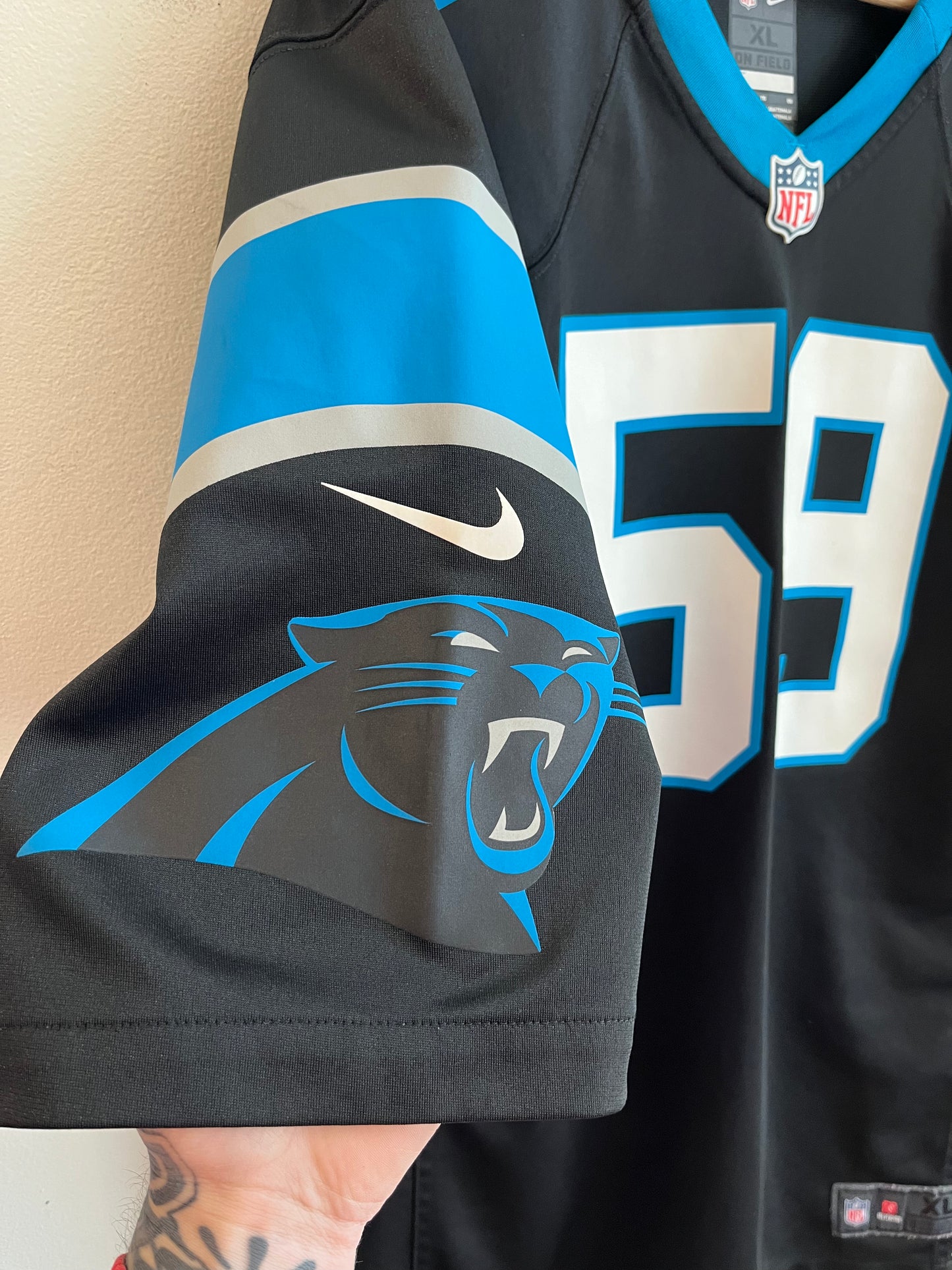 2016 Carolina Panthers Luke Kuechly Nike Black Jersey (XL)