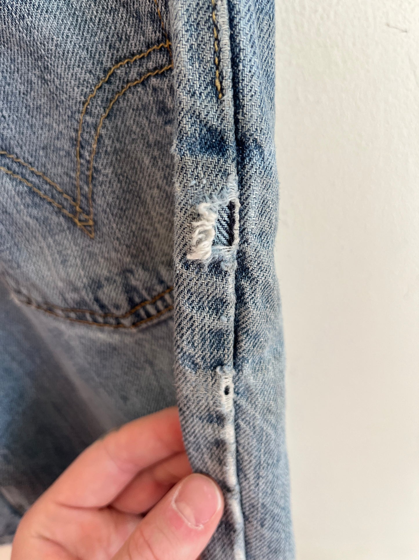 2006 Levi 505 Jean Shorts (29)