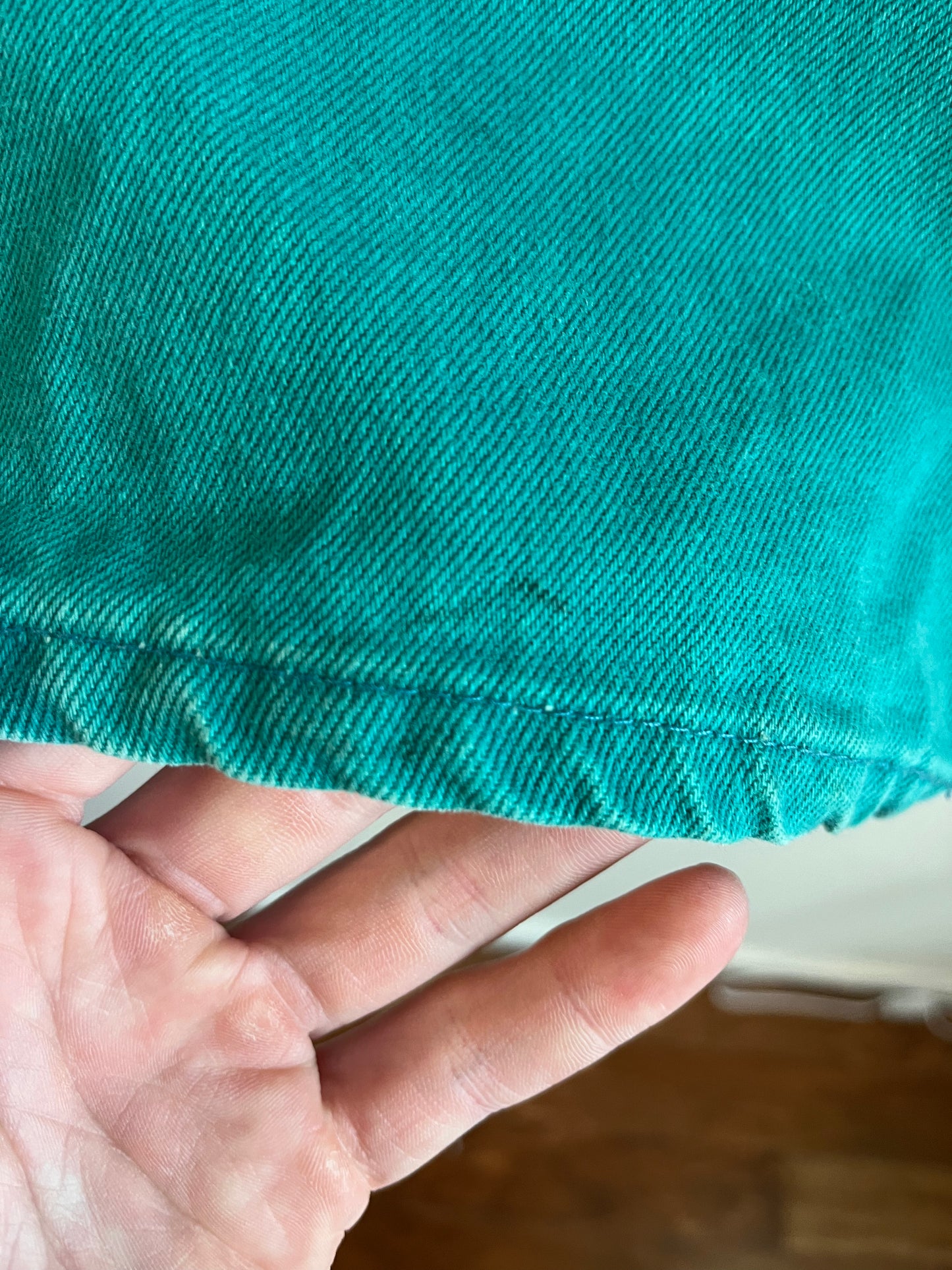 90s Levi's 560 Teal Shorts (28)
