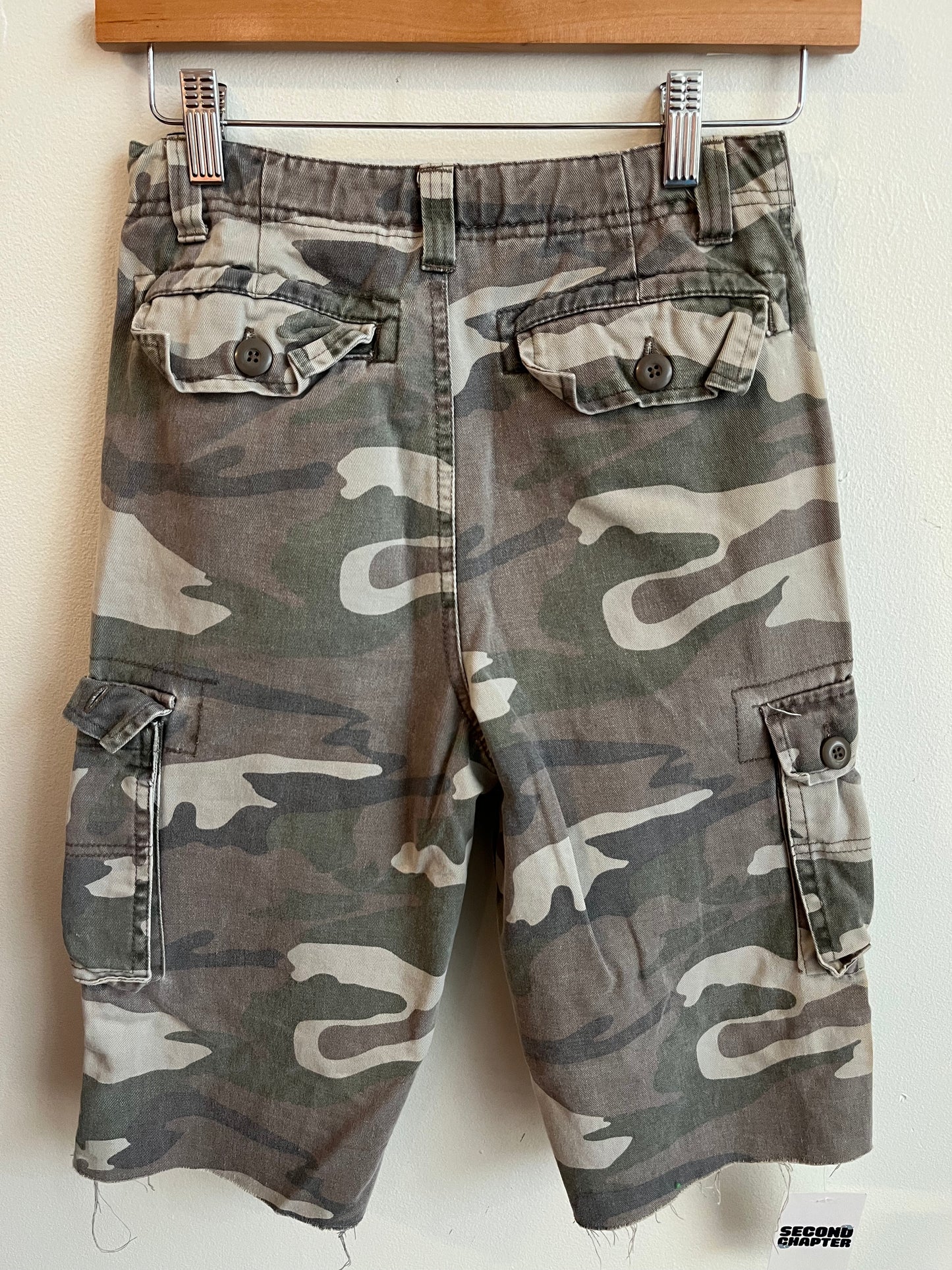 00s Faded Glory Faded Camo Shorts (26)