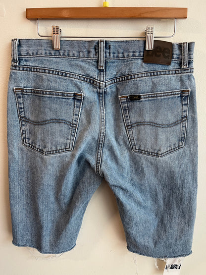 00s Lee Light Wash Faded Shorts (33)