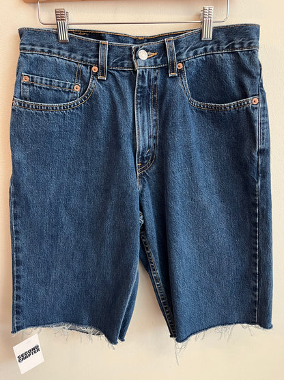 2002 Levi's 550 Dark Wash Shorts (33)