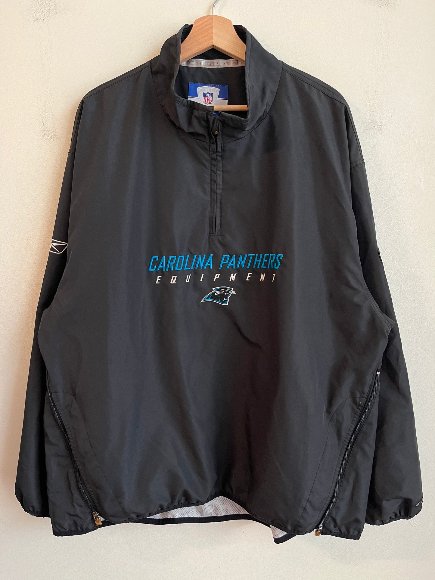00s Carolina Panthers NFL Equipment Windbreaker (XL)