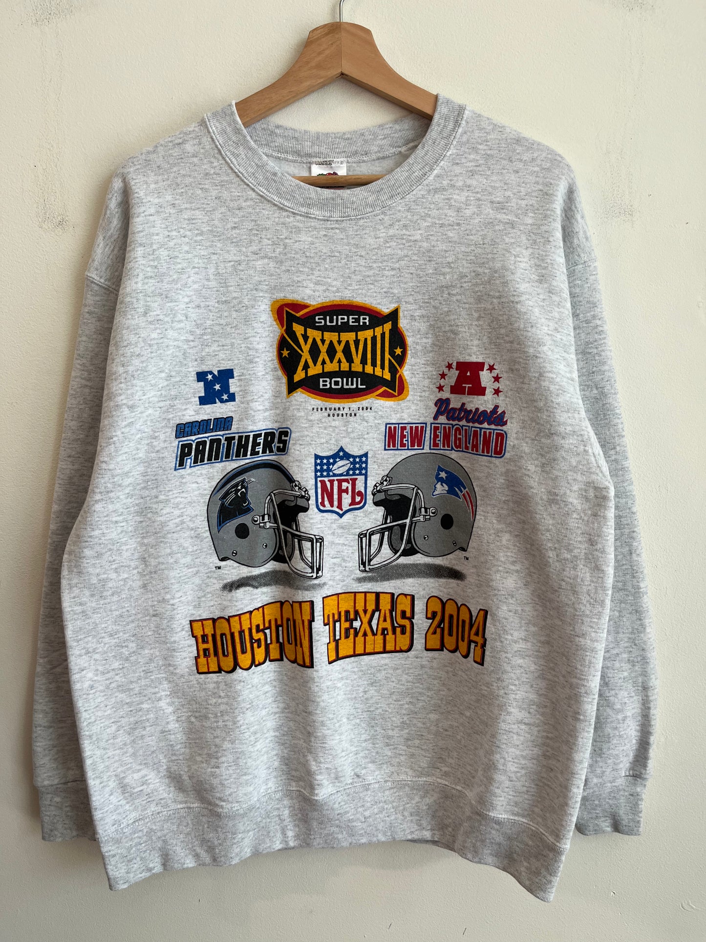 2004 Carolina Panthers vs New England Patriots Super Bowl Crewneck (L)