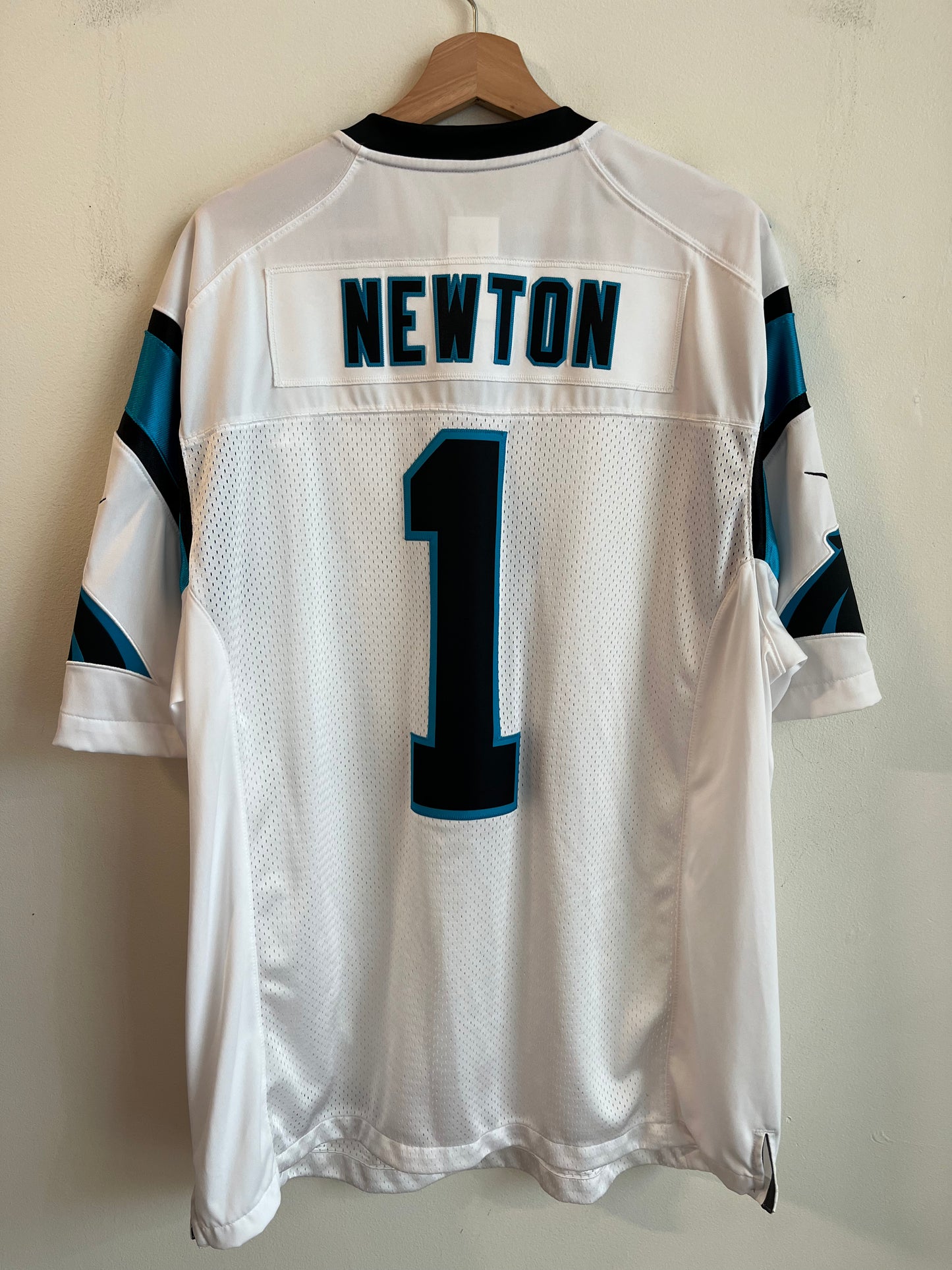 2010s Carolina Panthers Cam Newton Nike Away Stitch Jersey (XL)