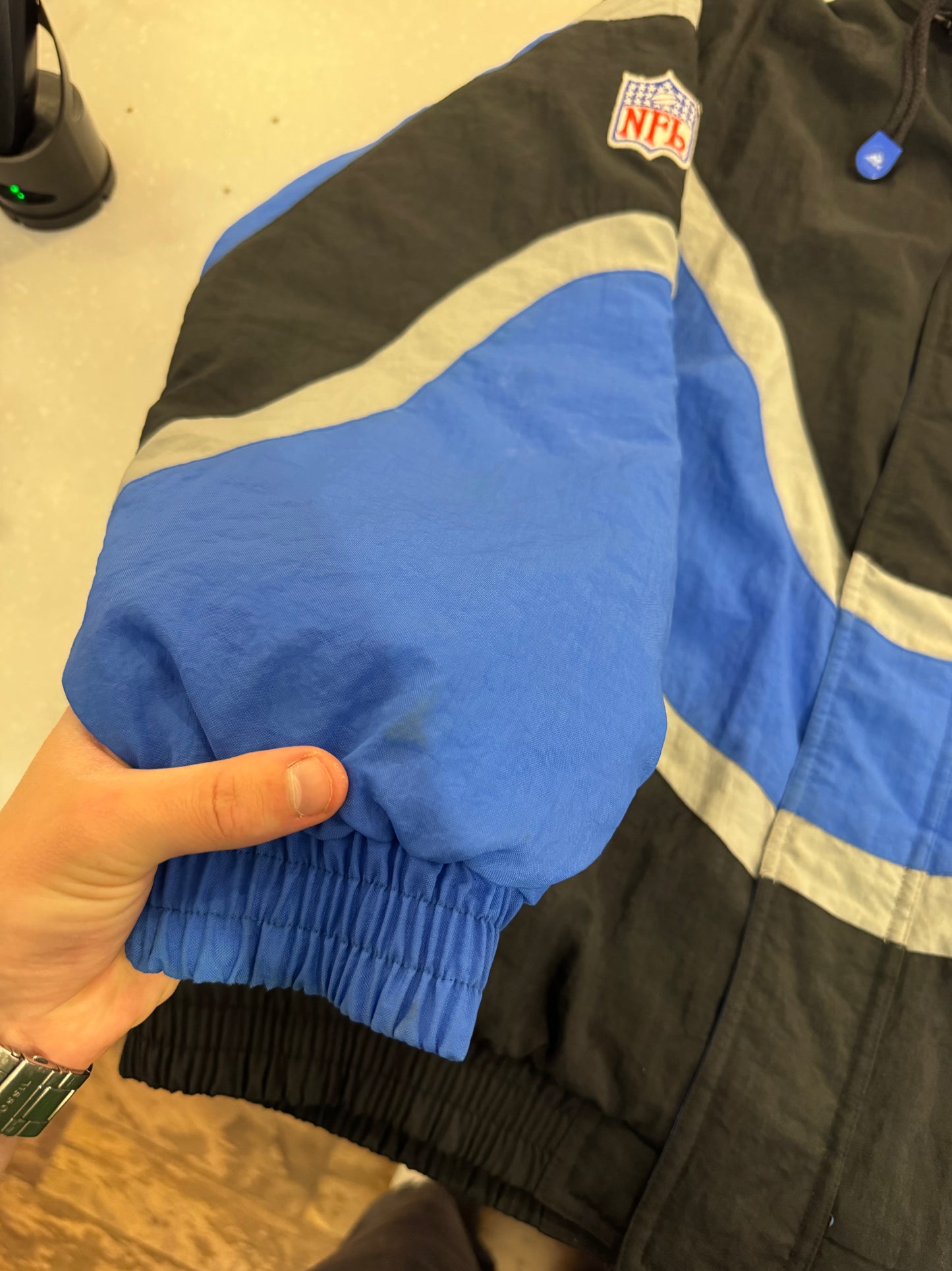 90s Carolina Panthers Apex One Dark Blue Wave Puffer Jacket (L)