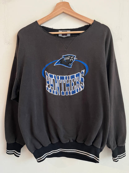 90s Carolina Panthers Thrashed Embroidered Spell Out Crewneck (L)