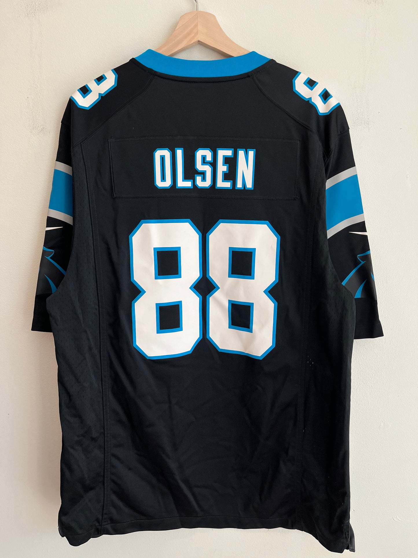 2010s Carolina Panthers Greg Olsen Nike Home Jersey (L)
