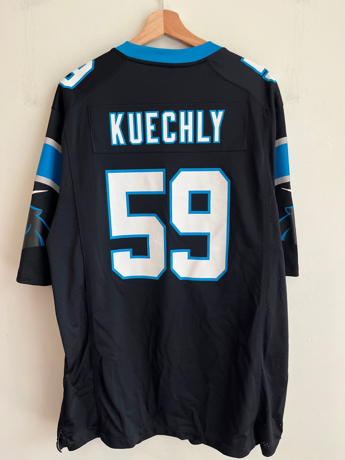 2010s Carolina Panthers Luke Kuechly Nike Home Jersey (XL)