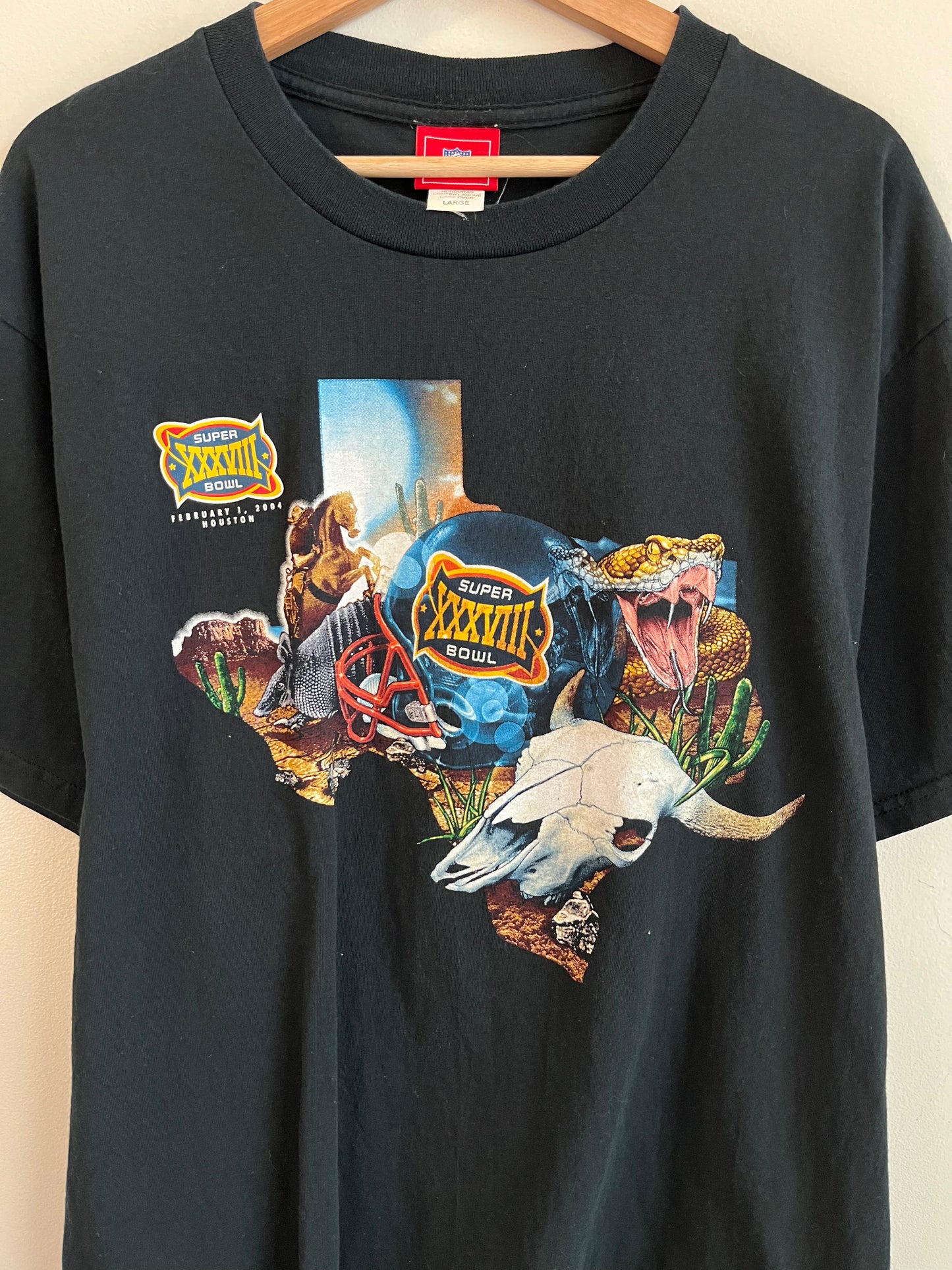 2003 Carolina Panthers vs New England Patriots Houston Super Bowl Tee (L)