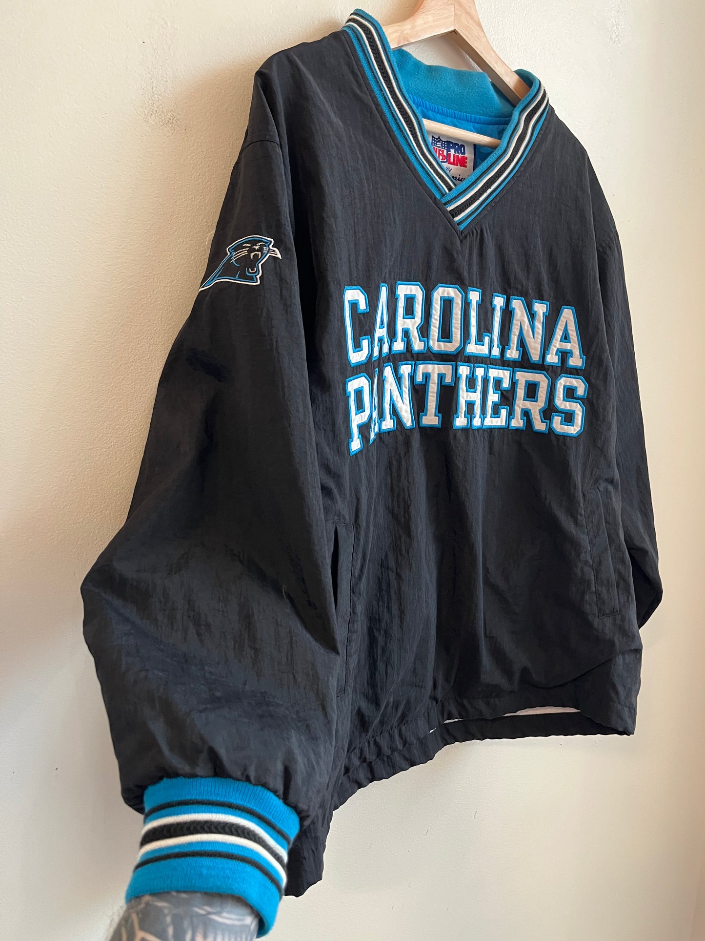 90s Carolina Panthers Champion Pro Line Windbreaker (Youth XL)