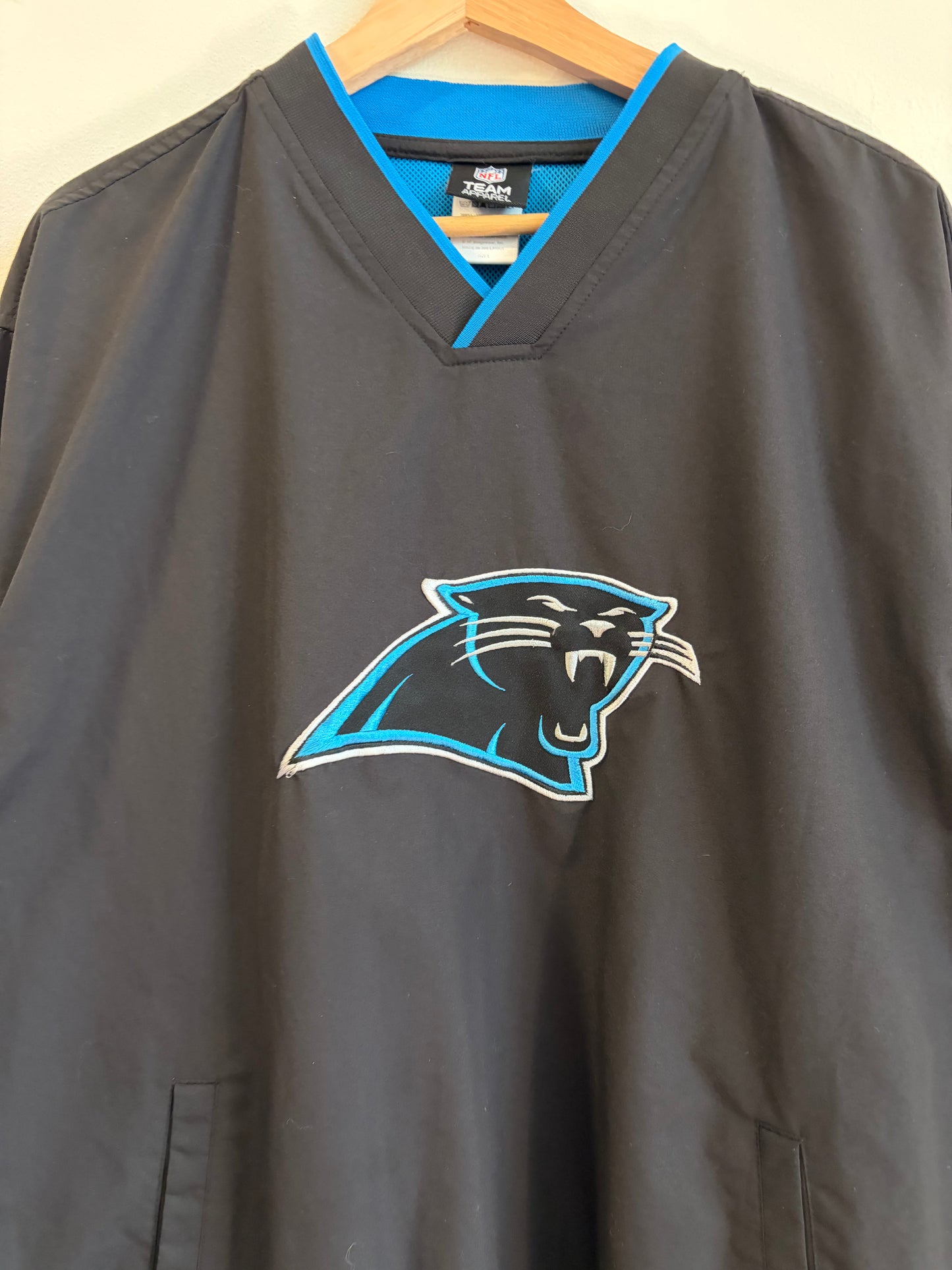 00s Carolina Panthers Embroidered Black Windbreaker (L)