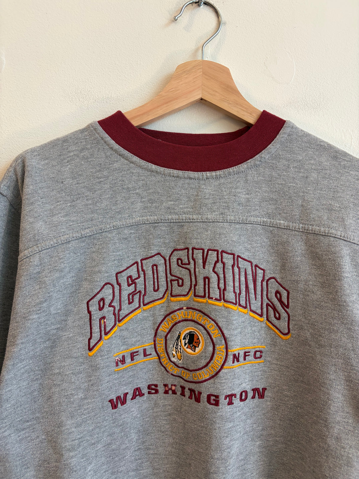 90s Washington Redskins Lee Embroidered Crewneck (Youth L)